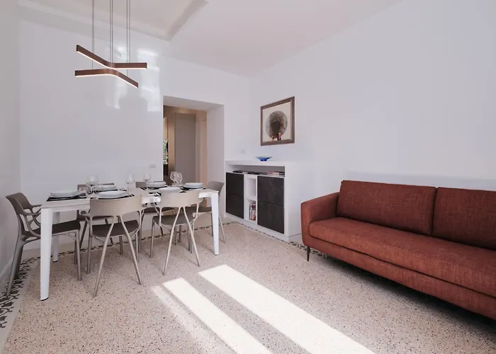Rentalpro - 10 Minutes To Center Apartment Rom