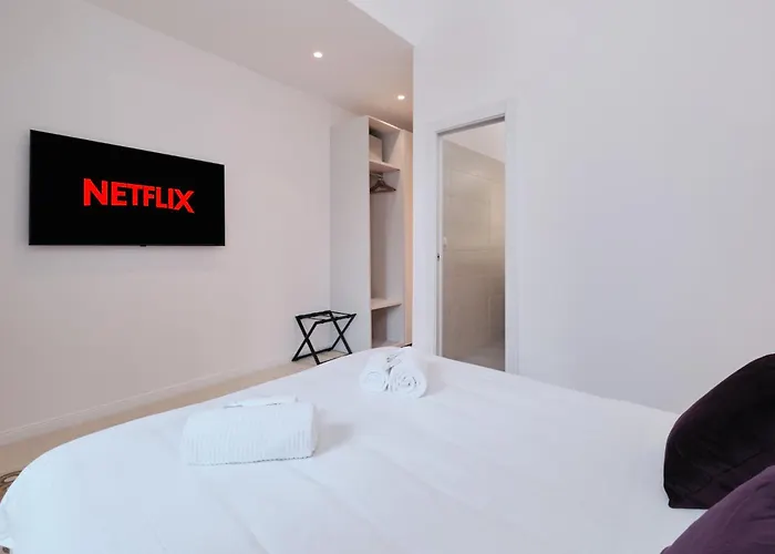 Rentalpro - 10 Minutes To Center Apartment *